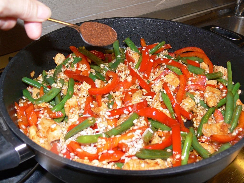 Paella pollo e verdure